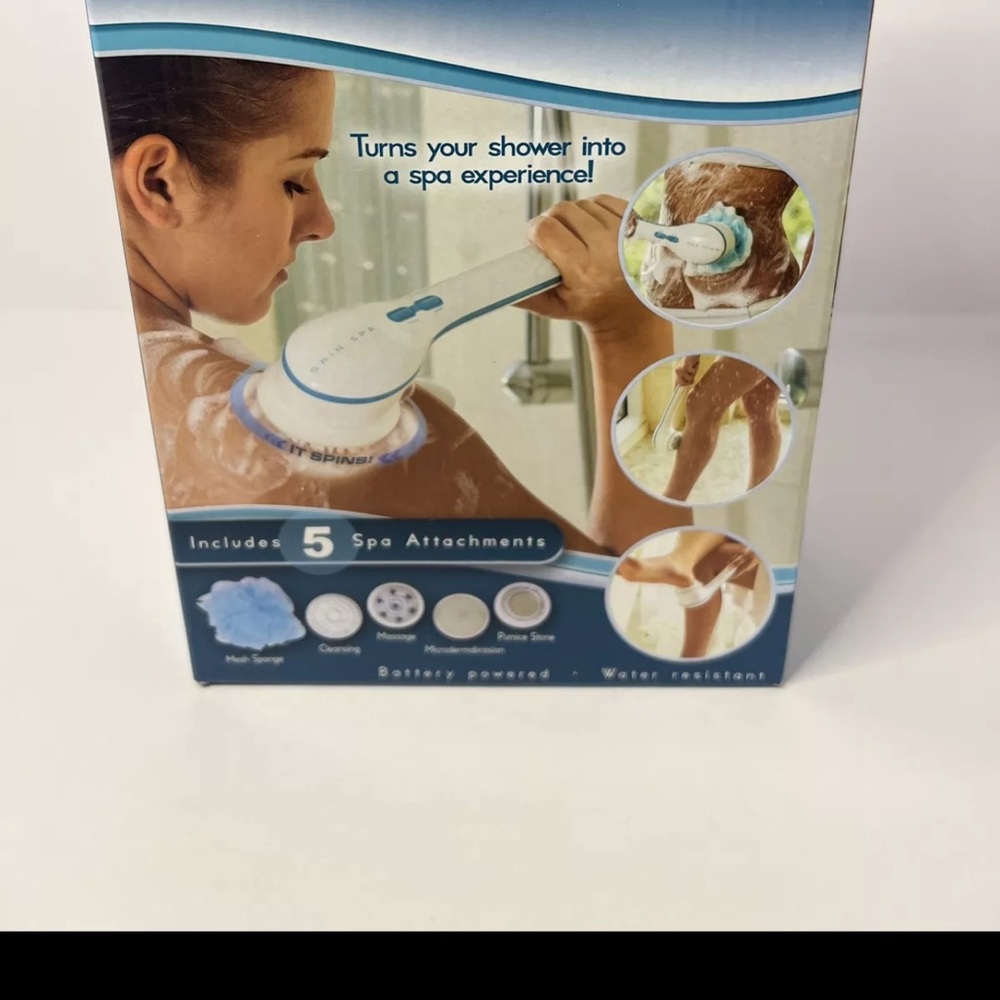 New in Box. SPIN SPA!! Spinning Spa Brush with 5 Attachments